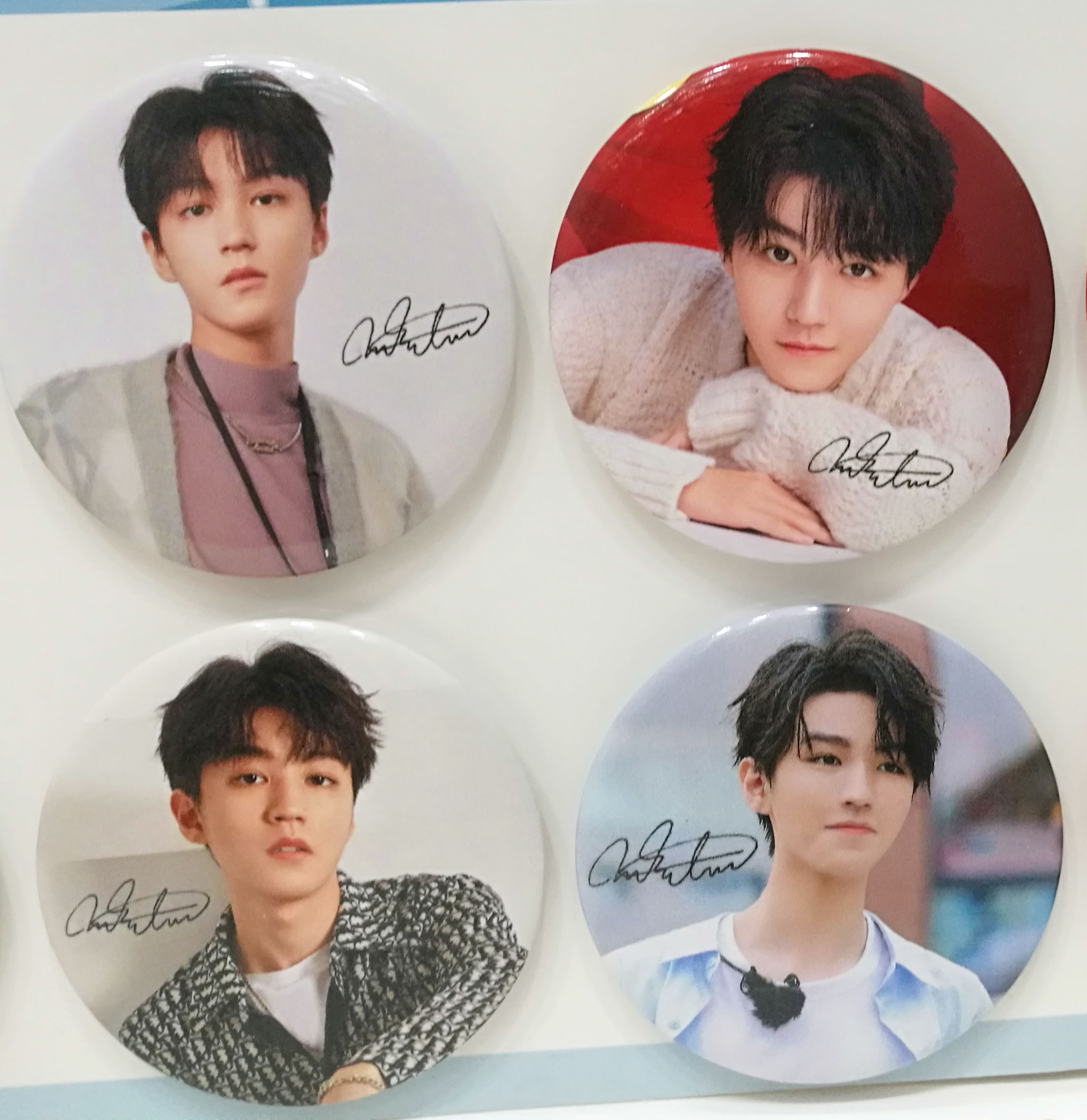 供新潮流明星胸章王俊凯徽章安全圆形胸针个性饰品