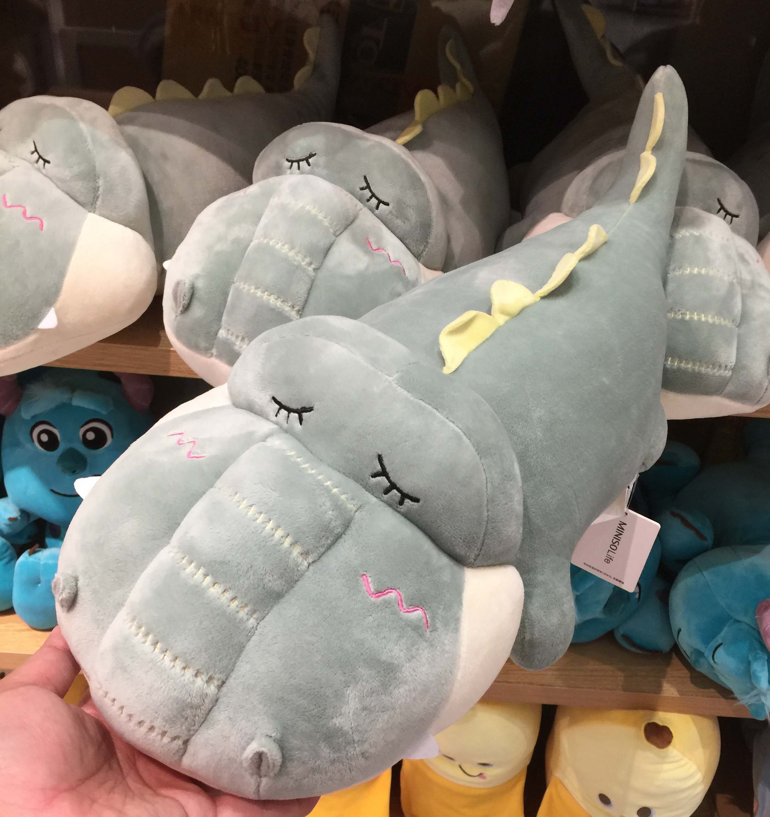 名创优品趣味鳄鱼公仔可爱玩偶汽车沙发卧室抱枕送女友礼物少女萌优惠