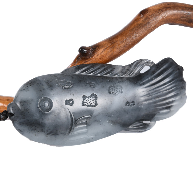 省级大师梁振雕刻作品 和田玉 青玉 神仙鱼 31.16g