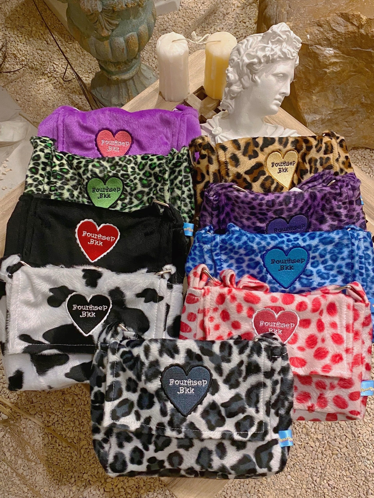 泰国bkk毛绒腋下包女包复古豹纹桃心刺绣斜挎包单肩小包毛毛包