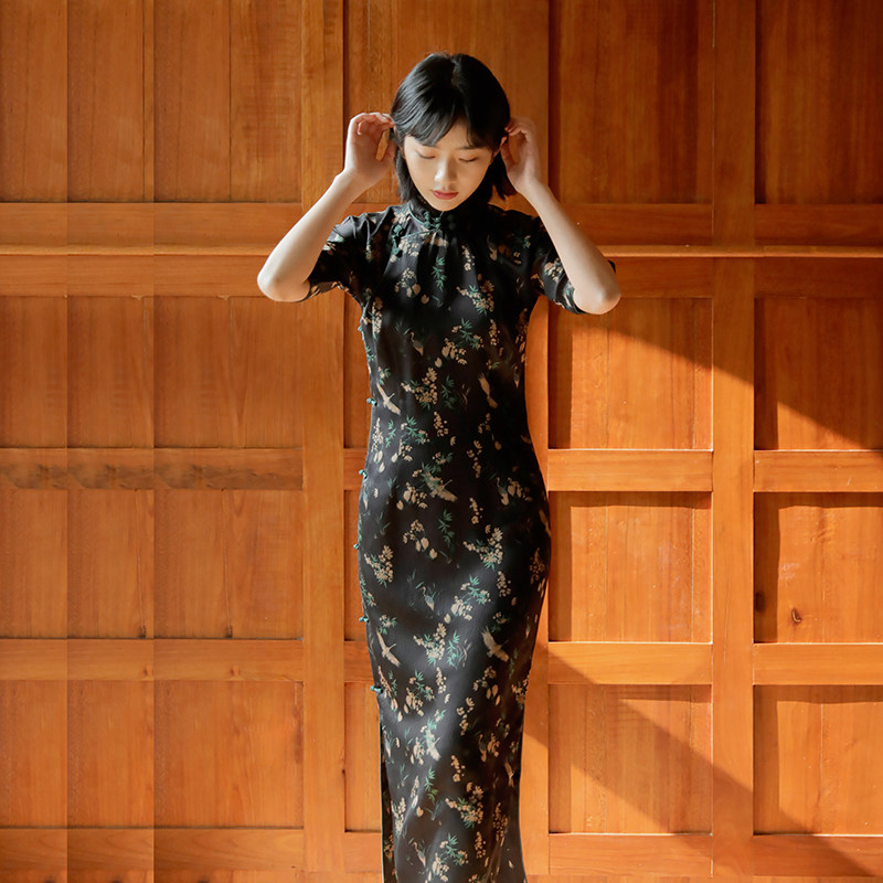 茉茉春夏季新品四分连袖全开襟长款复古日常黑色香云纱旗袍春归67