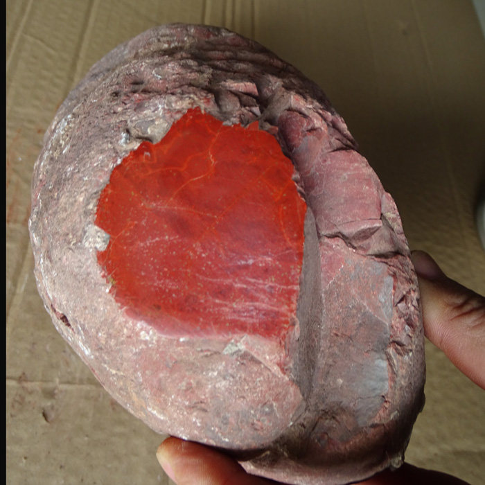 水玉冰魄 大号天然红碧玉原石摆件 南红伴生矿毛料雕刻料把件实物