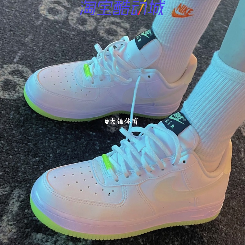 nike3m反光鞋空军一号,nike空军一号3m反光 nike air force1空军一号af1白绿夜光笑脸女低帮滑板鞋ct3228-100已售