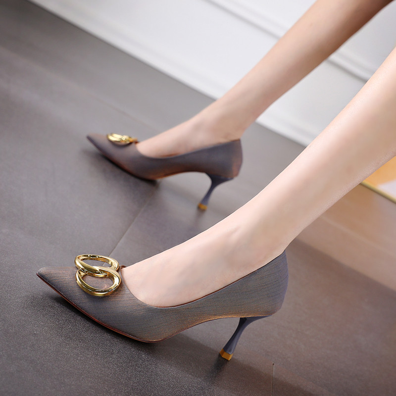 女王的高跟鞋(新款陆续上架&hellip的优惠券大全