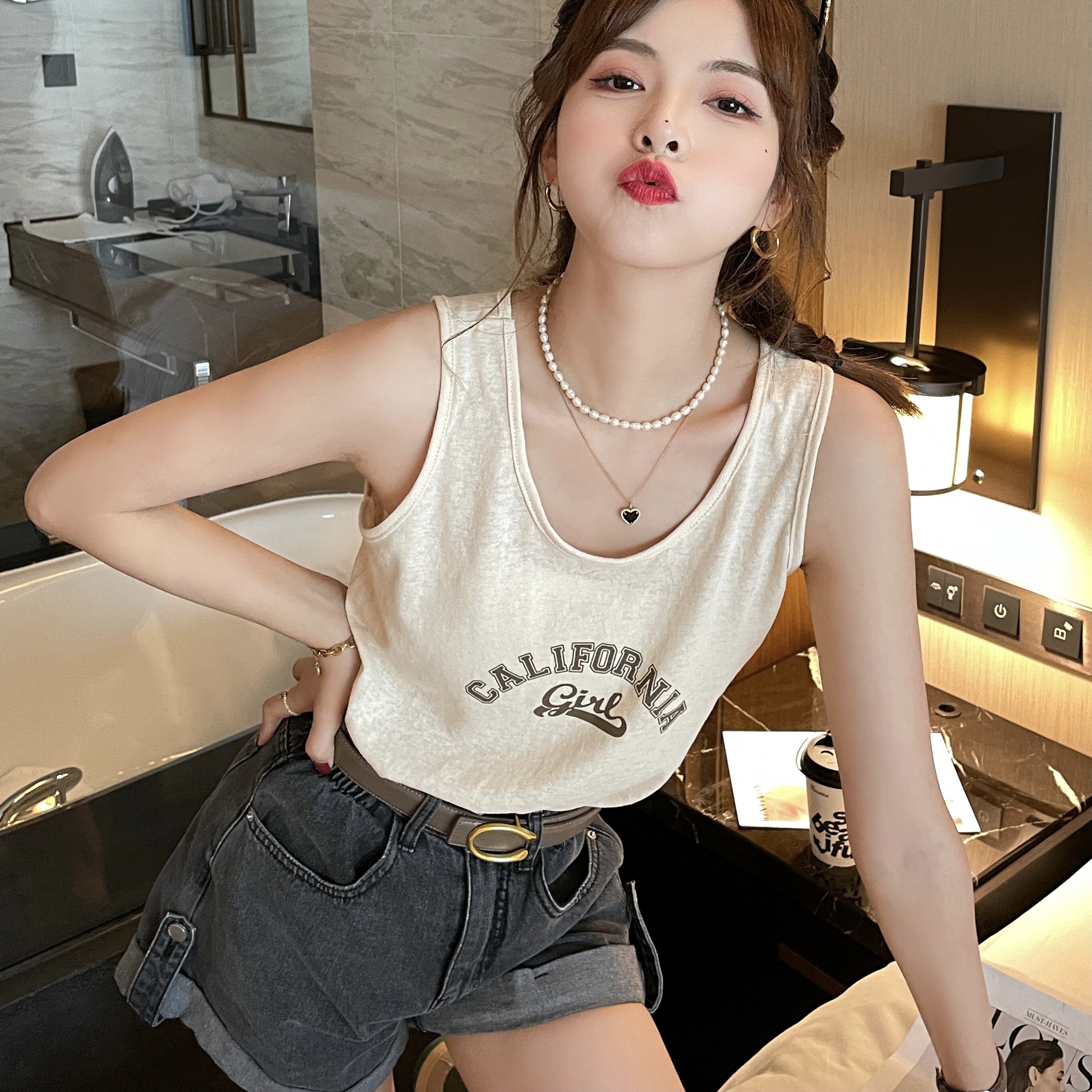 宽肩带无袖t恤白色背心女夏宽松外穿吊带内搭设计感小众棉麻上衣