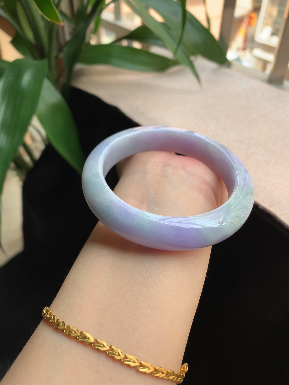 紫罗兰翡翠(紫罗兰翡翠吊坠价格)