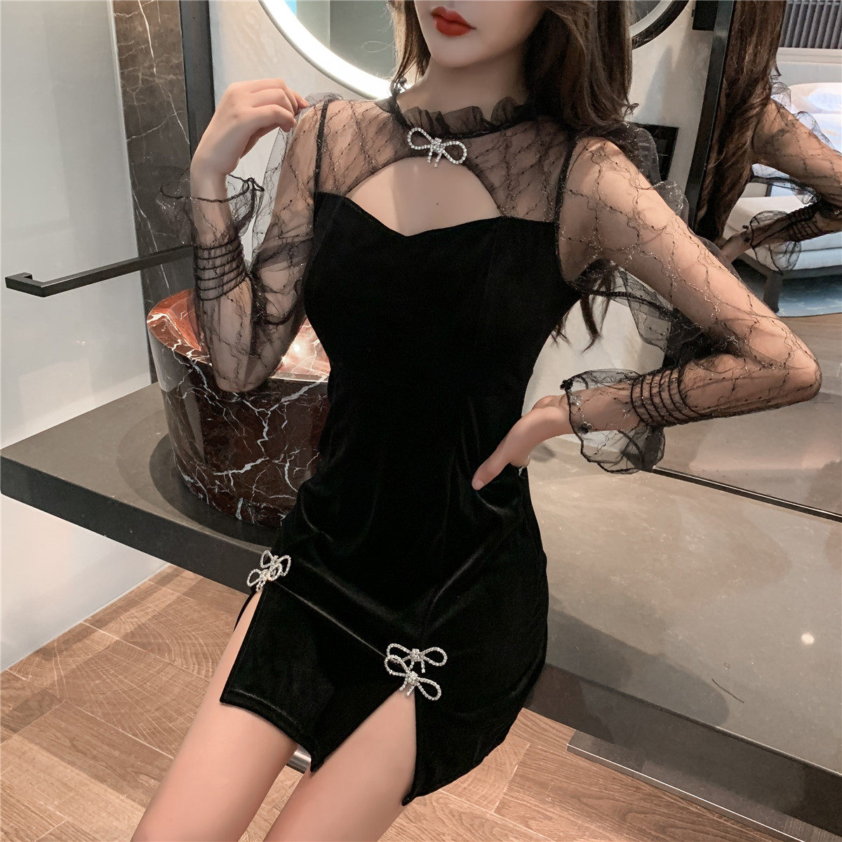 女装连衣裙秋冬季新款网纱拼接性感辣妹穿搭夜店紧身包臀裙子优惠券