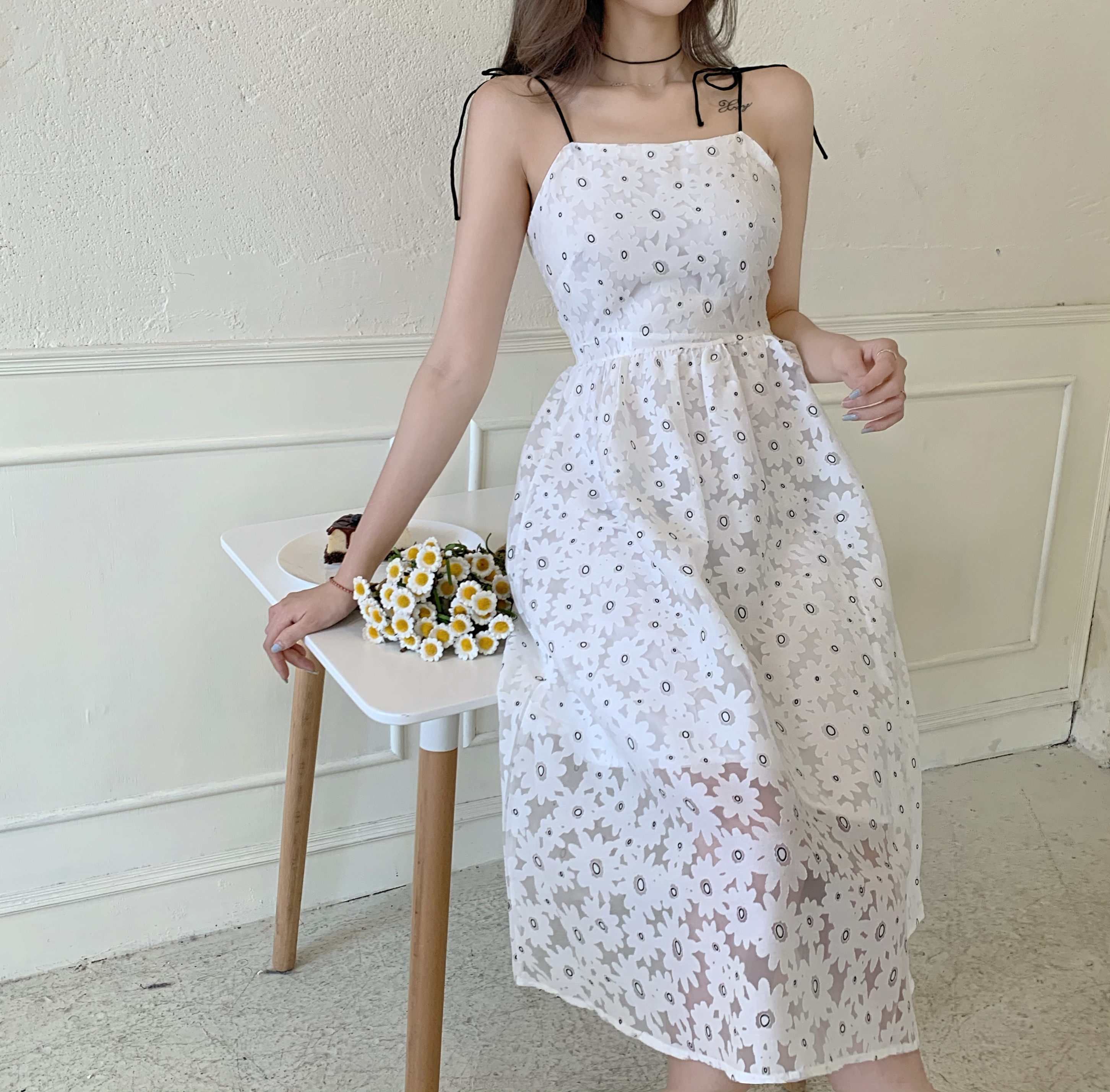 实拍实价 夏季新款吊带抹胸连衣裙韩版收腰绣花中长款洋气显瘦裙