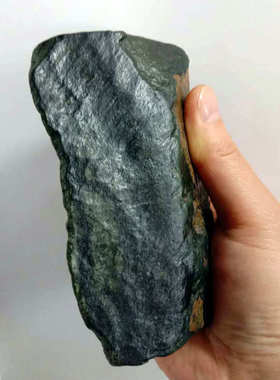 642克崂山绿石海底玉墨玉原石