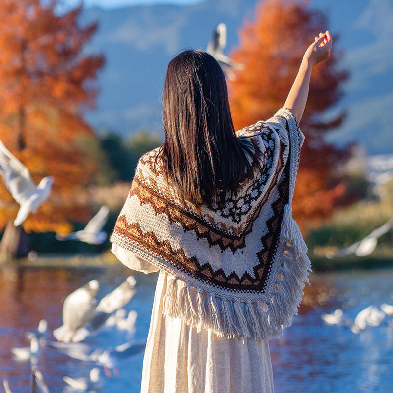 波西米亚针织披肩外套复古写真大西北度假披风民族旅游斗篷围巾 原价