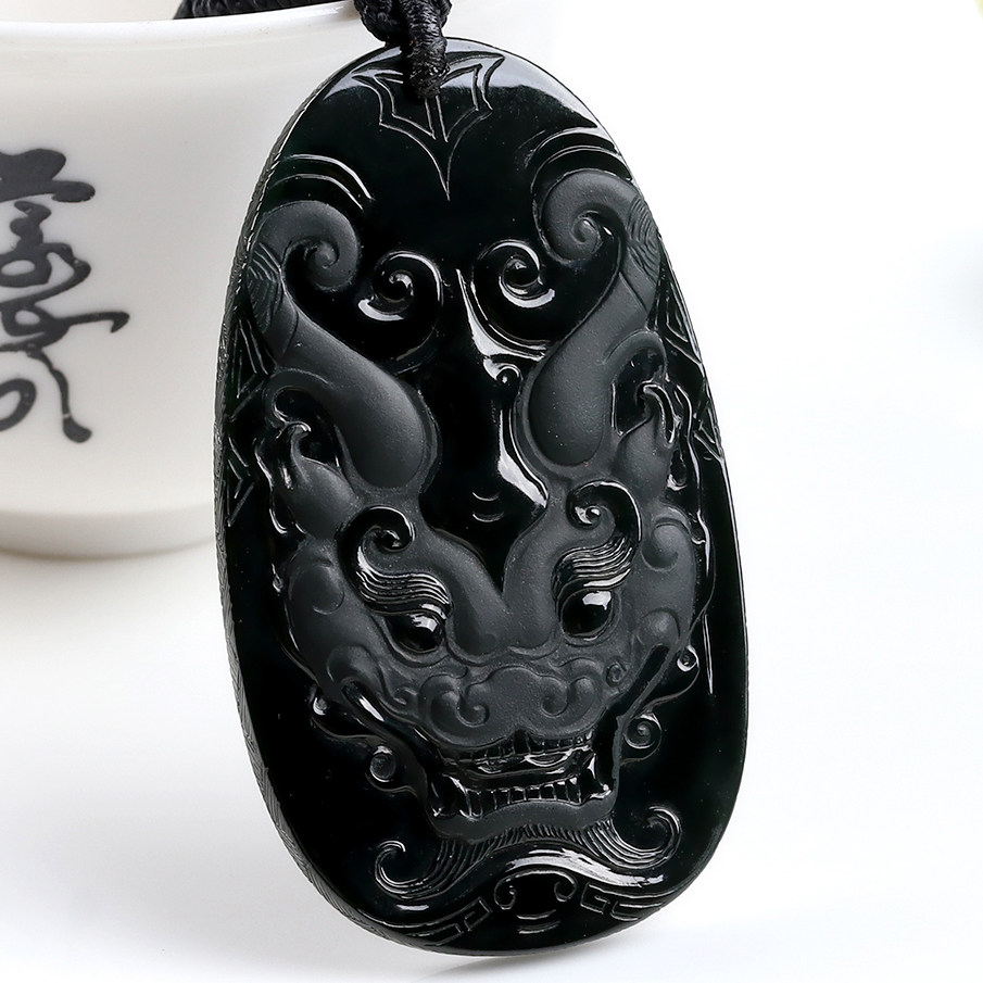 玉雕大师马铁军作品天然缅甸a货墨翠龙牌吊坠 21.01克(含绳)