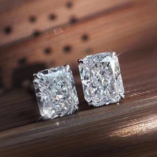 纯翠珠宝现货新品 雷迪恩切工培育钻石耳钉18K金镶明亮式切割面