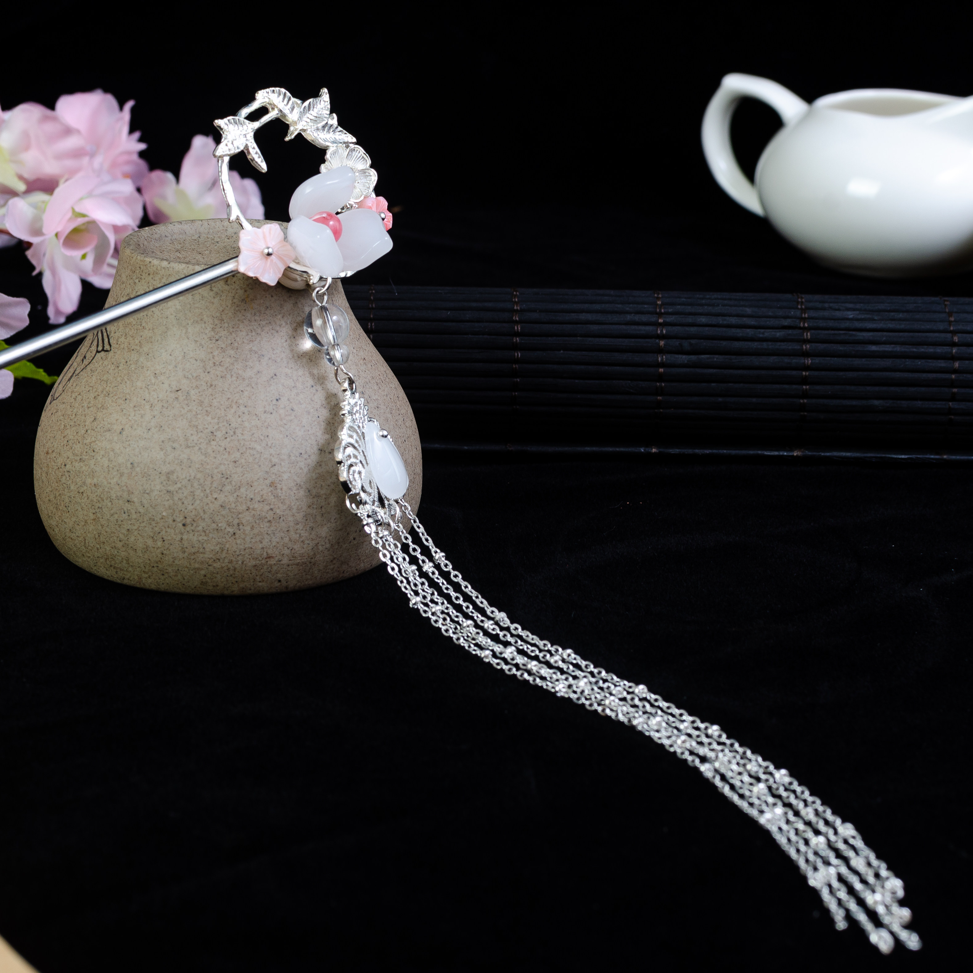 我们的优势:数十家优质网站,首页广告位,助您生意兴隆!