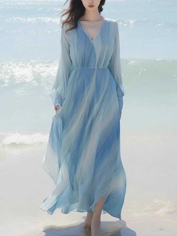 2024夏季温柔系穿搭漂亮长裙独特超好看高级感蓝色渐变连衣裙女夏