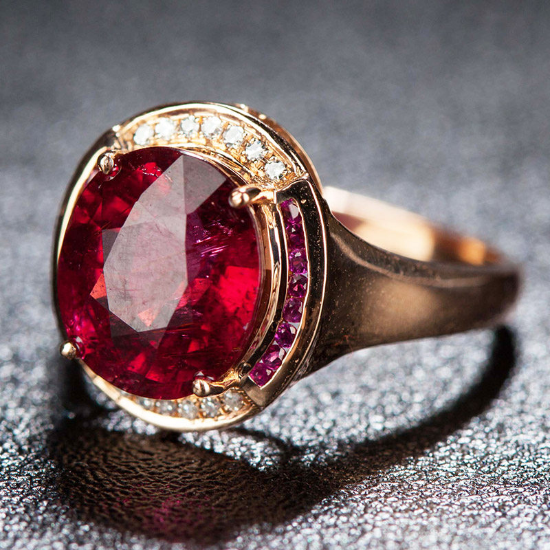 主石3.65ct 高贵鸽血红碧玺戒指 火彩强 18k金镶钻石红宝石