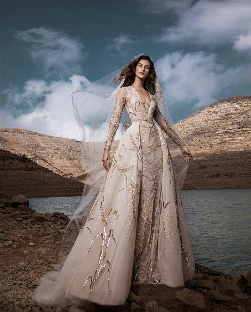 zuhairmurad新款浅香槟色奢华钉珠长袖v领小拖尾婚礼主婚纱定制