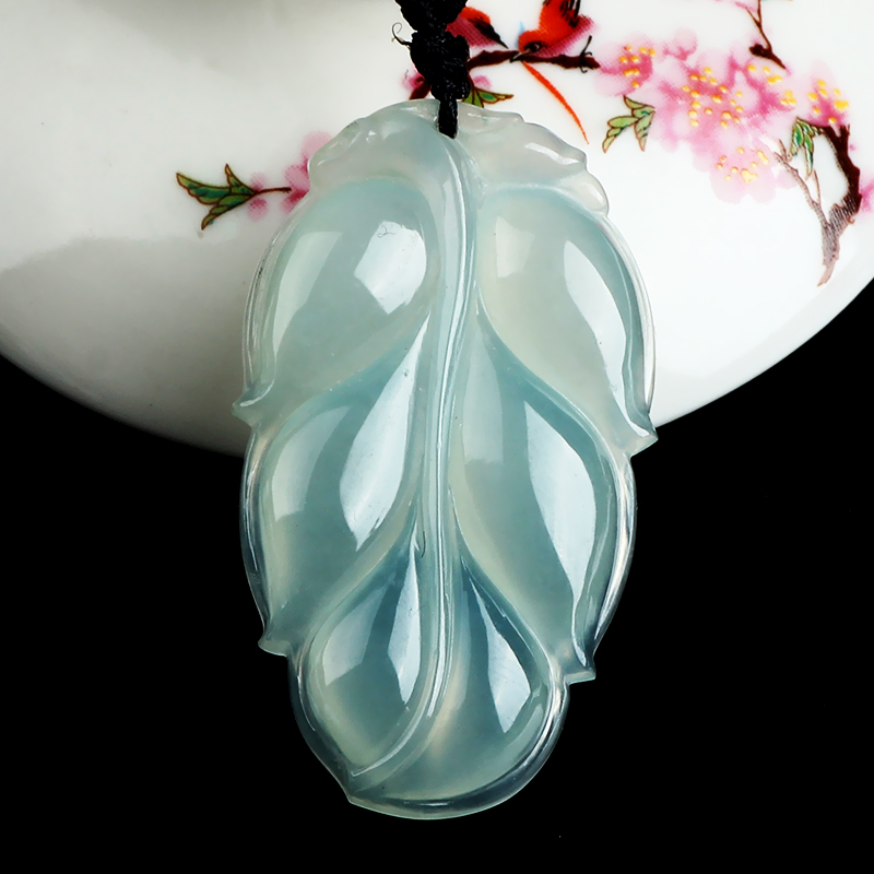 冰种缅甸翡翠a货叶子吊坠9.68克