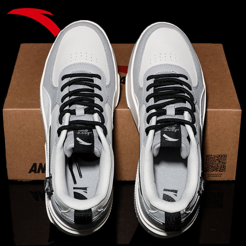 安踏板鞋男鞋2023春季新款低帮皮面运动鞋男正品aj休闲潮小白鞋子