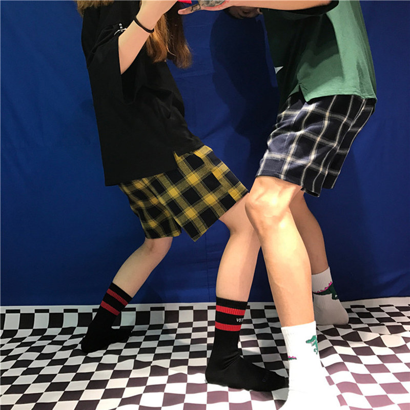 Korea studios. 人手壹件百搭韓國複古格子短褲 19ss男女款同款在類目 男裝, 休閒褲中 - 來自Buy2taobao.com提供專業的淘寶代購服務