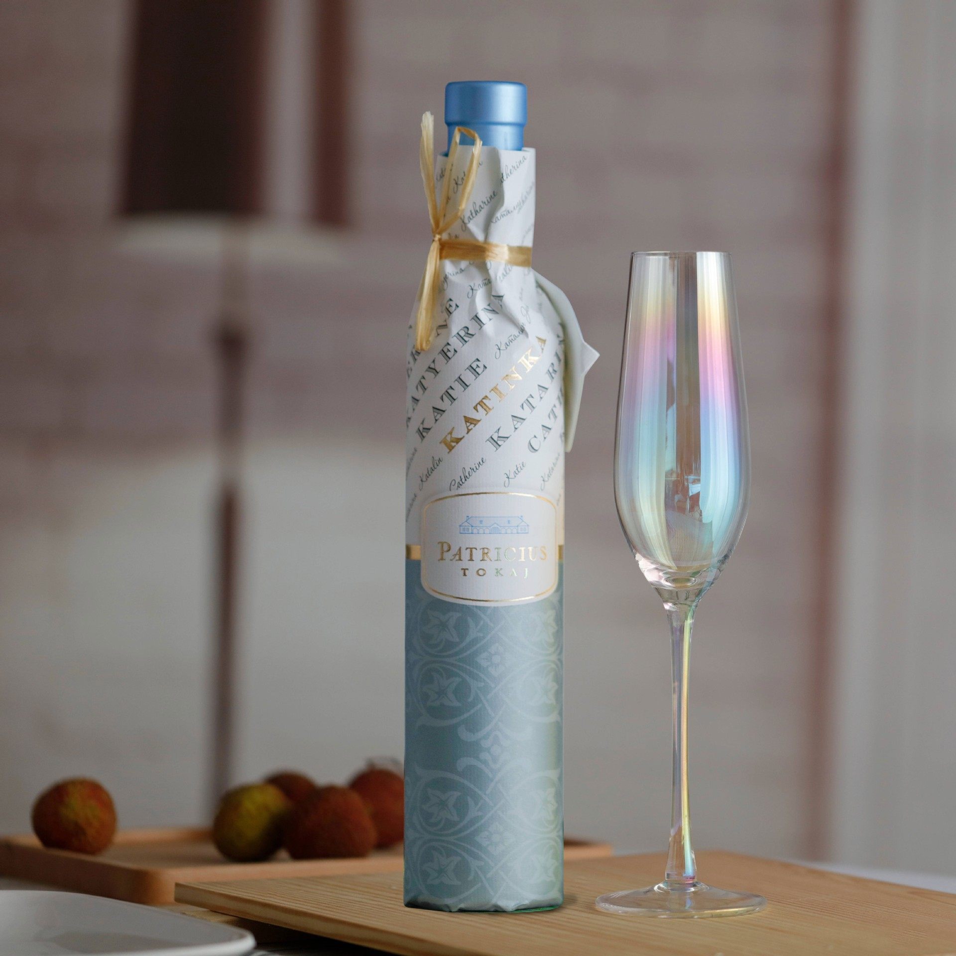 蓝风铃晚收甜白