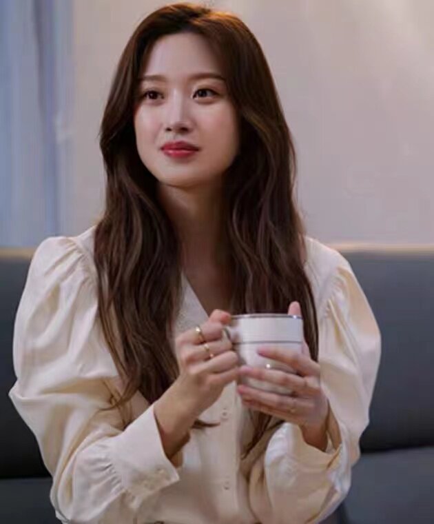 女神降临林周京同款娃娃领衬衫女法式复古气质温柔泡泡袖雪纺上衣