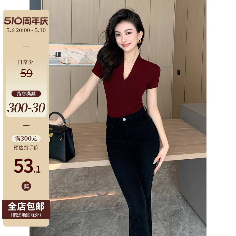 纪金其 时尚V领修身短袖红色上衣女夏季新款复古设计感内搭打底衫