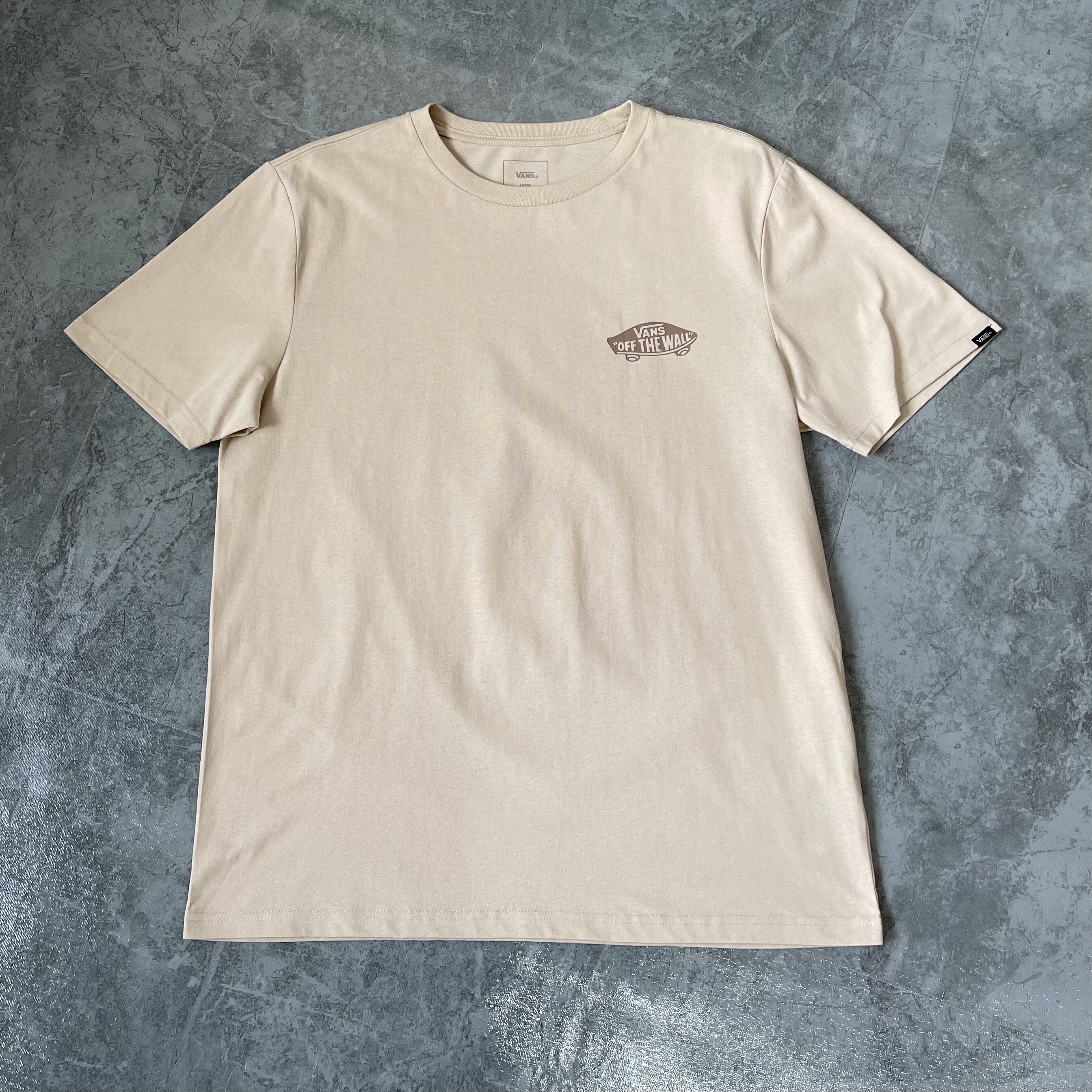 vans男女情侣短袖t恤夏季温柔燕麦色小logo经典款半袖vn0009052n1