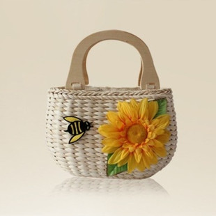 gucci男士蜜蜂包價格 田園風編織包女可愛花朵蜜蜂草編包藤編包海邊度假小手提包沙灘包 蜜蜂包