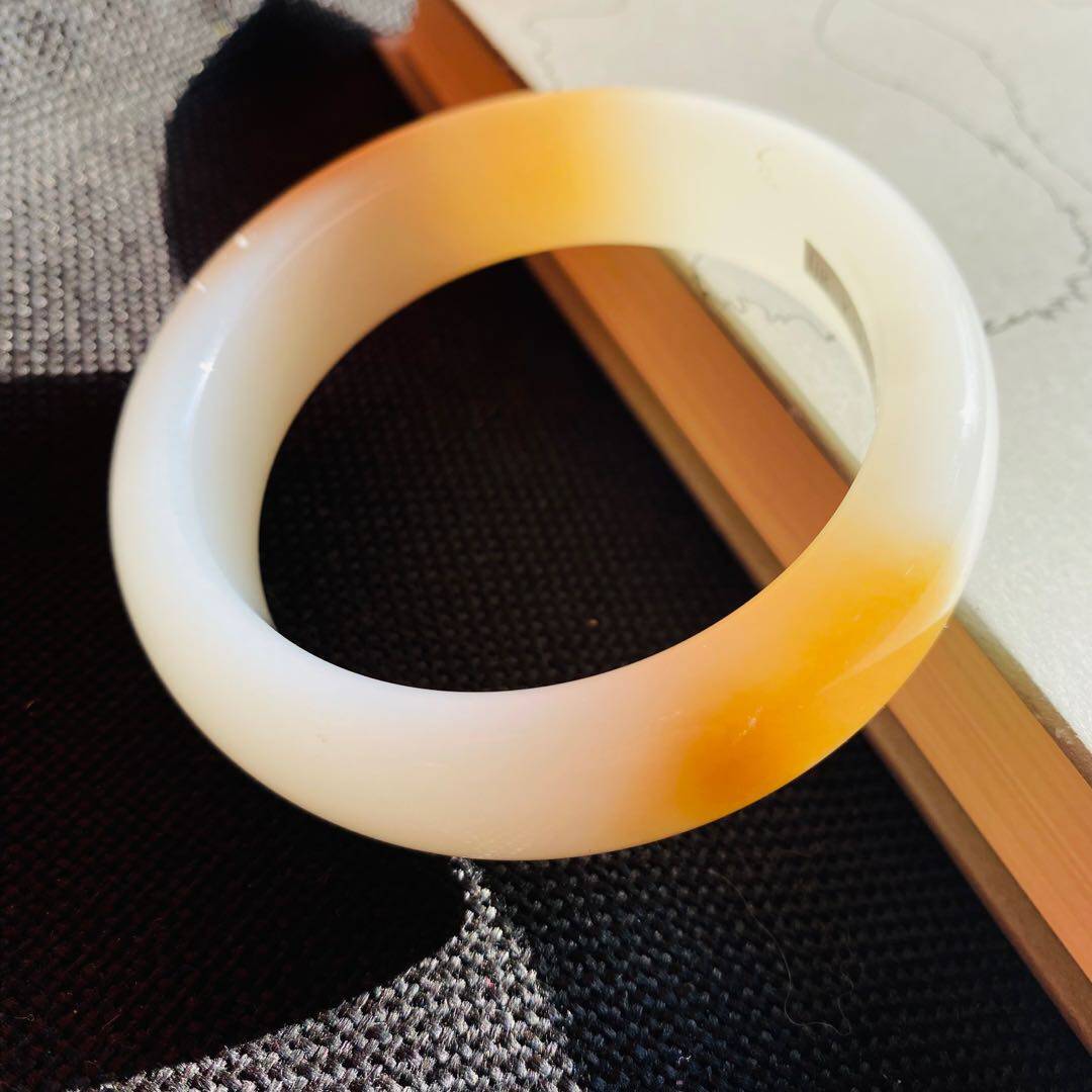 新疆玉之源和田玉中高端精品且末糖白手镯碧玉镯子淘宝直播拍手镯