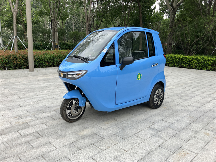 燃油三轮摩托车助残机动轮椅车 残疾人专用三轮摩托车 自动挡三轮