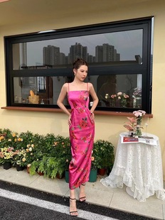 新中式玫瑰花吊带裙2024夏季新款抹胸印花开衩修身显瘦气质连衣裙
