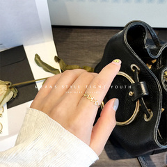 韩国代购哑光金戒指 镂空三角几何指环时尚新款食指戒个性装饰品