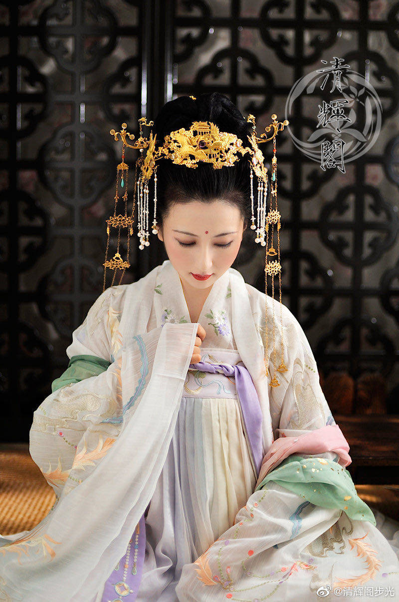 清辉阁逍遥游之灵玑锦斓齐胸襦裙正版汉服出租