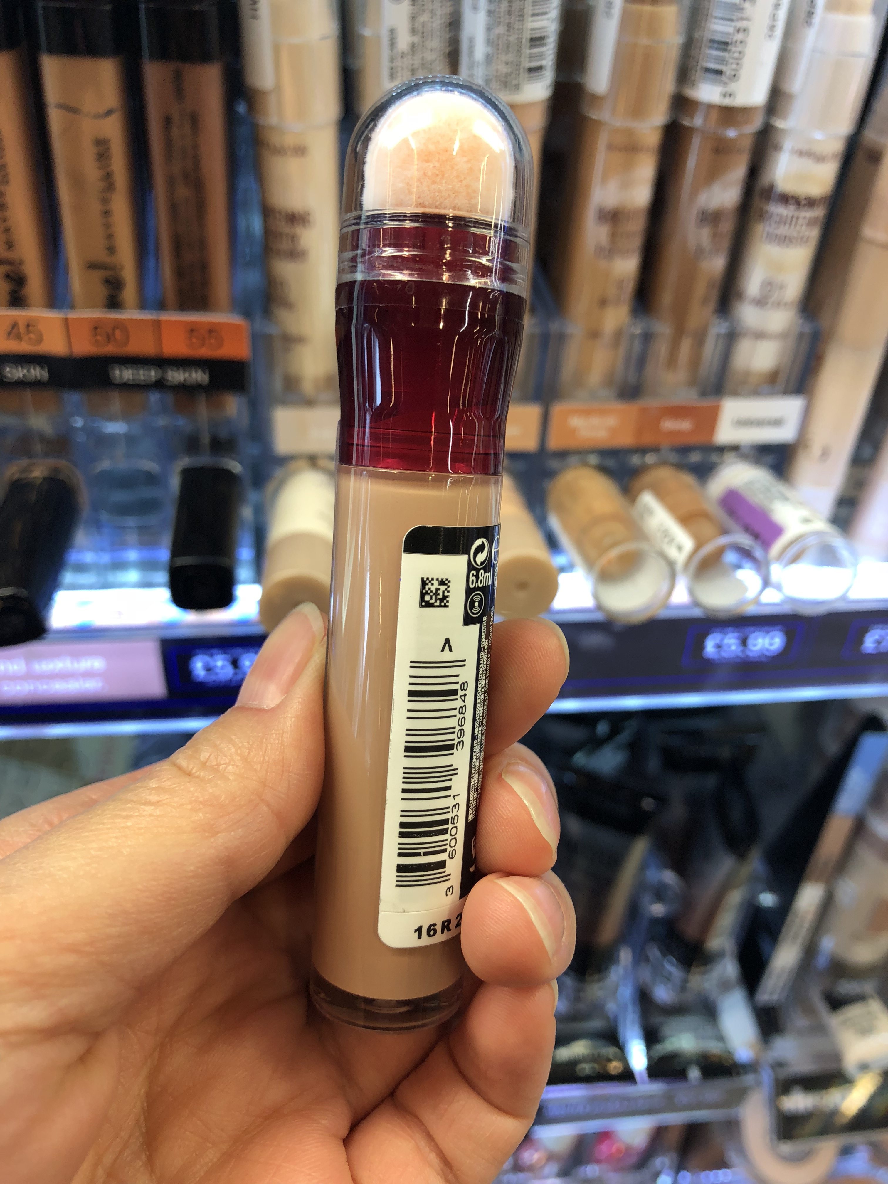 橡皮擦遮瑕笔遮眼袋黑眼圈_英国专柜maybelline美宝莲橡皮擦遮瑕笔遮