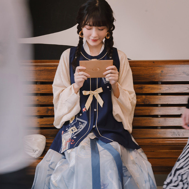 徐娇织羽集【少女手作】2021秋冬新款一片式马面裙比甲汉元素套装