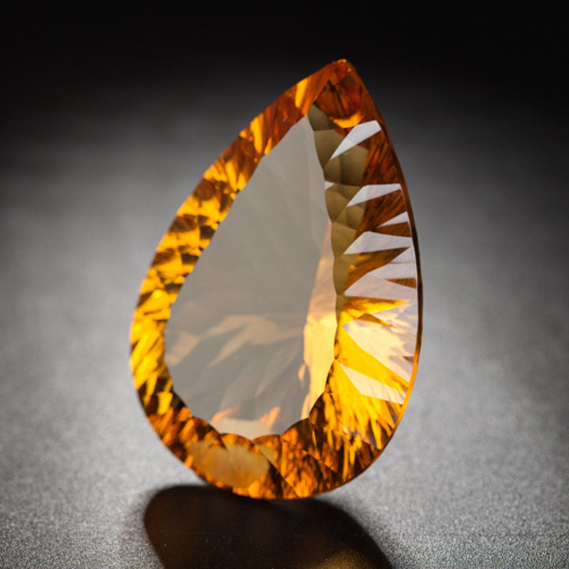 收藏孤品 奢华高贵橘黄色大颗粒全美黄水晶裸石 141.33克拉