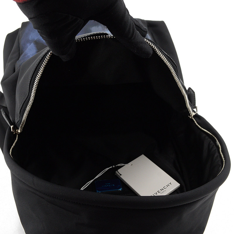 [9.9新]未使用纪梵希givenchy鲨鱼印花双肩后背包