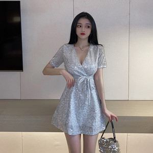 New fashion sexy V-neck short sleeve Sequin lace up waist dress