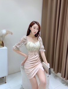 V-neck low cut slim irregular lace patchwork buttocks up dress