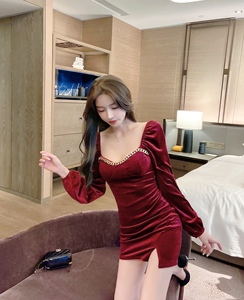 Real shooting new sexy V-neck slim fit pleated velvet split Hip Wrap long sleeved dress