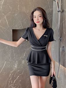 Low chest sexy V-neck Ruffle buttock wrap dress