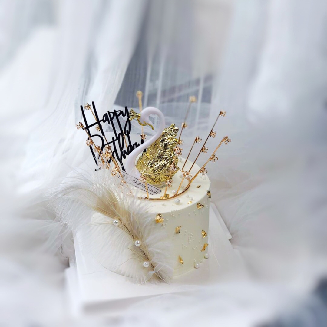 烘焙装饰生日蛋糕摆件满天星皇冠HB亚克力白色驼鸟羽毛插件天鹅