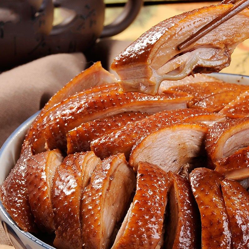 酱香不腻南京酱鸭秘制酱鸭子酱板鸭整只800g鸭肉卤鸭清真食品