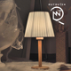 北欧实木台灯调光简约现代卧室装饰创意护眼桌灯新中式木质床头灯