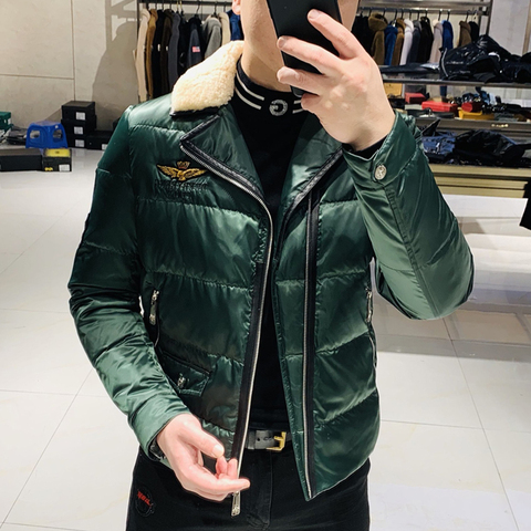 2019冬季新款机车服羊羔毛时尚休闲青年帅气欧美潮流刺绣羽绒服男