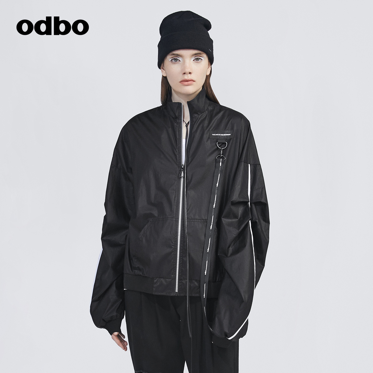 odbo/欧迪比欧原创设计个性飘带短外套女秋装新款光泽感夹克