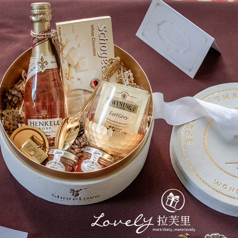 拉芙里手作礼品lovely gift box婚礼伴手礼ins草编篮户外小清新