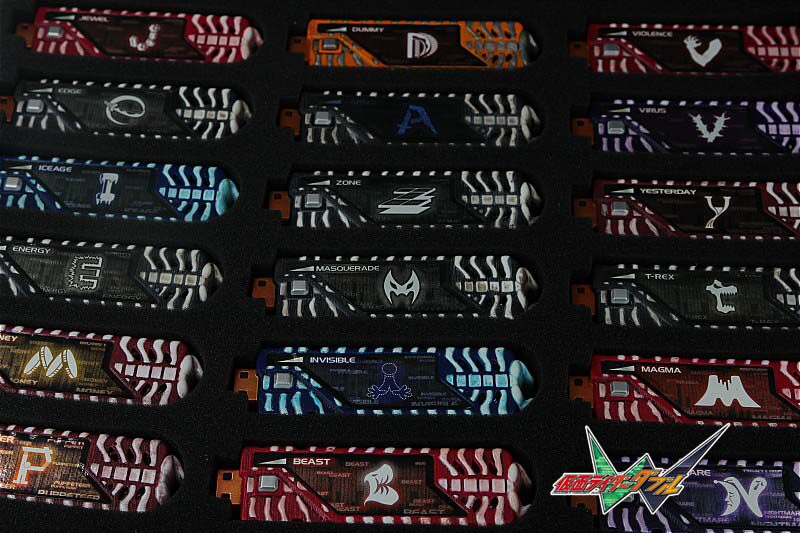 假面骑士_假面骑士w怪人记忆体,ex涂装版,剧中名字优惠券
