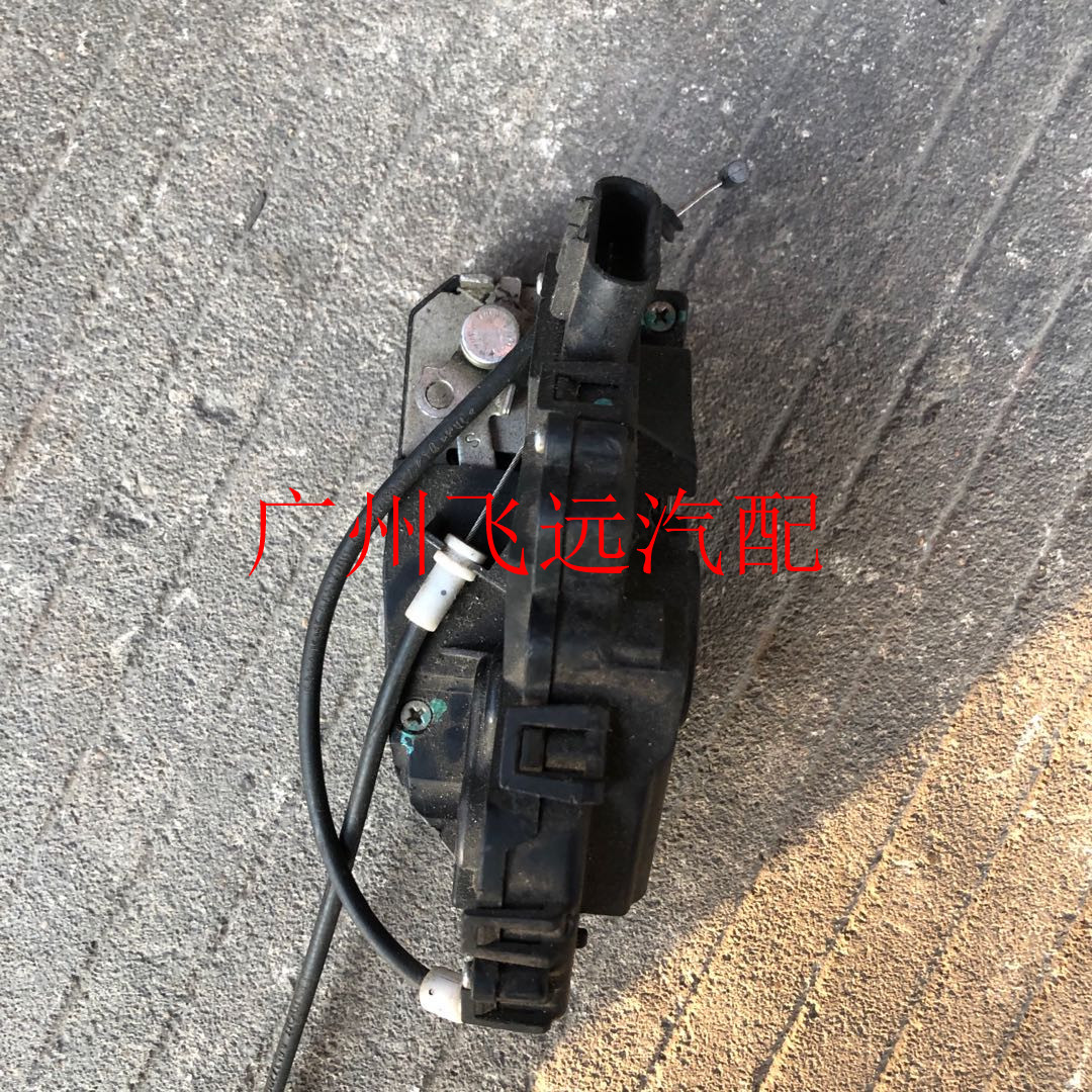 Smart左車門鎖塊 方向盤大燈組合開關 雨刮連動杆電機 後檔遮物簾在類目 汽車/用品/配件/改裝, 汽車零配件, 防盜系統, 中控鎖中 - 來自Buy2taobao.com提供專業的淘寶代購服務