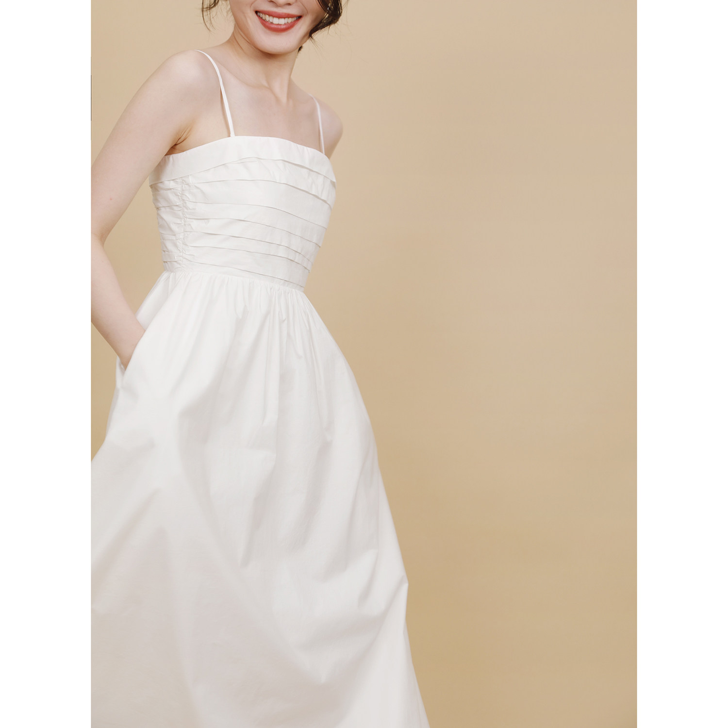 tansshop 白色简约质感抹胸礼服裙 棉褶皱吊带可拆卸中长连衣裙